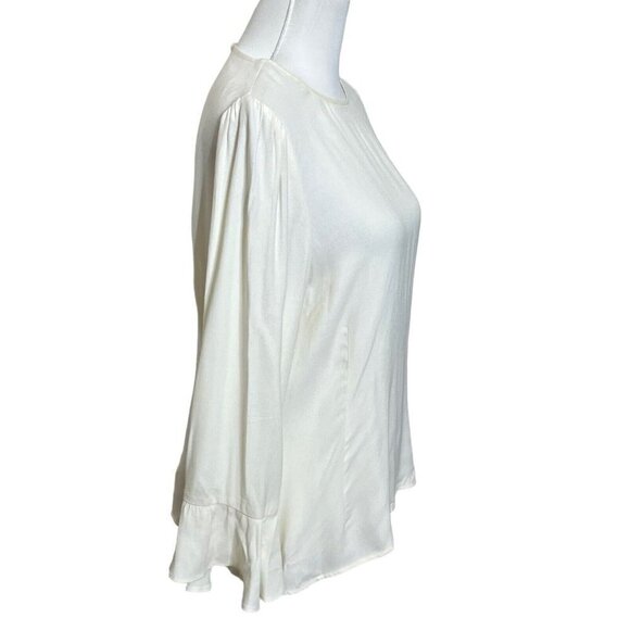 Welcome to my closet! - Picture 4 of 13